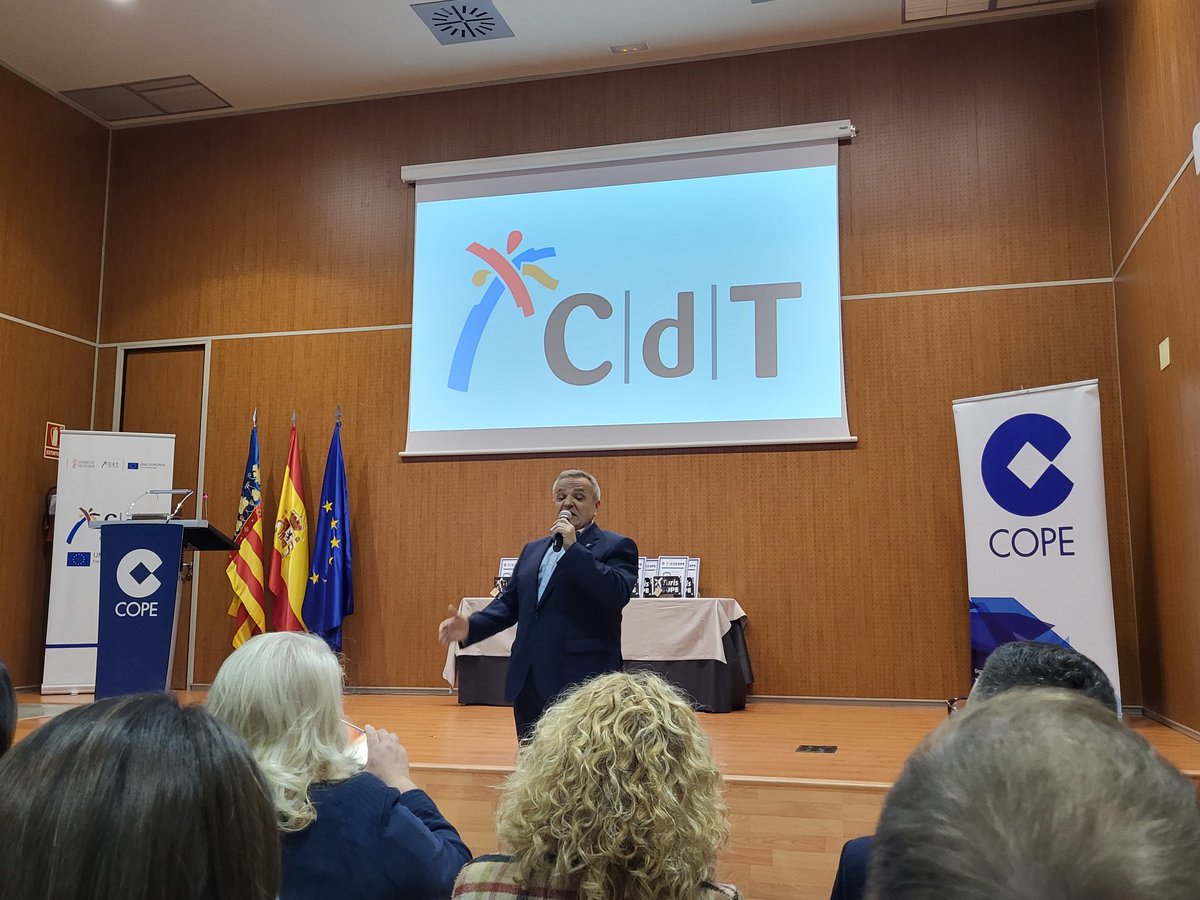 F_Jauregui's tweet photo. Asistiendo a los Premios #turiscope  #Turismo @copecastellon https://t.co/uXXyMGsvOM