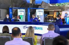 #RetornoFeliz
🇻🇪 Presidente Nicolás Maduro

¡Emprendedores y Emprendedoras! Ustedes son parte fundamental del renacimiento nacional que día a día toma más fuerza y se evidencia en el desarrollo de la economía productiva y diversificada.