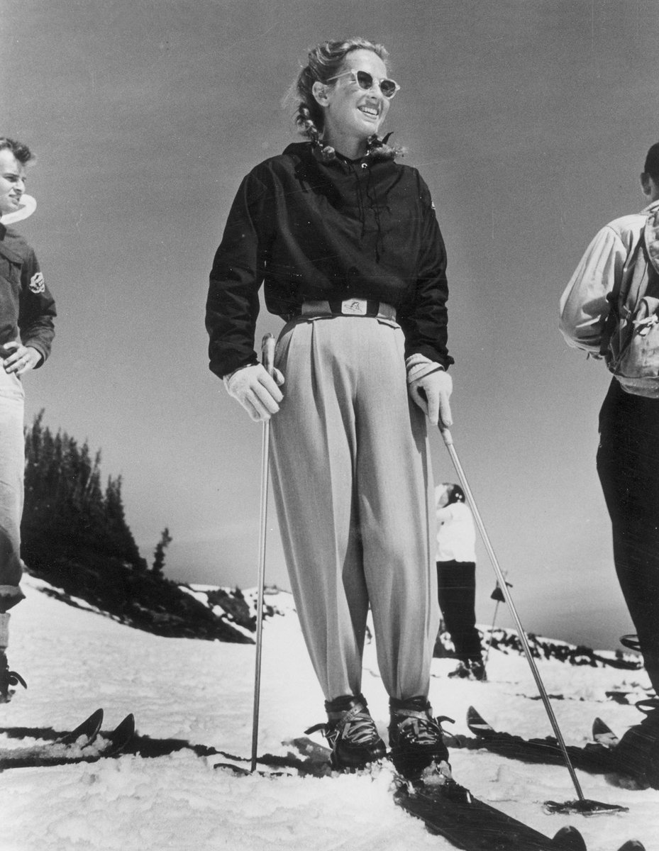 univpugetsound's tweet photo. She was the first U.S. woman to win an Olympic medal in skiing. Her face was once on a Wheaties box. So why don’t more people know about Gretchen Fraser ’41?
Read more: https://t.co/nYm19UxL2R
#ToTheHeights #AlwaysALogger #GretchenFraser #Arches https://t.co/e6x5TjTU3a