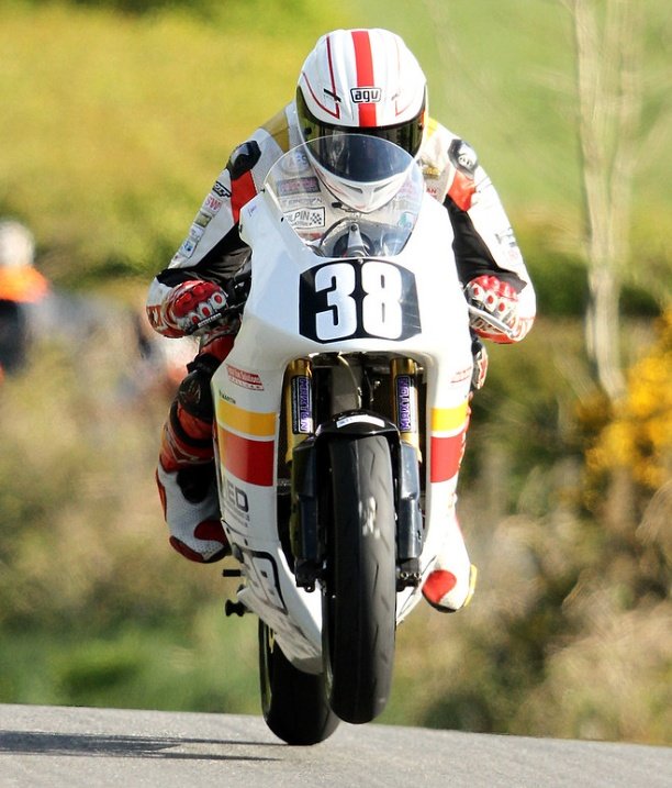StephenOWC33's tweet photo. #WheelieWednesday with Wilson Craig Racing team principal Darren Gilpin
#SaveIrishRacing #RoadRacing #IOMTT #ManxGP #Wsbk #MotoGP
📷 D Maginnis https://t.co/HsiEmxK38H