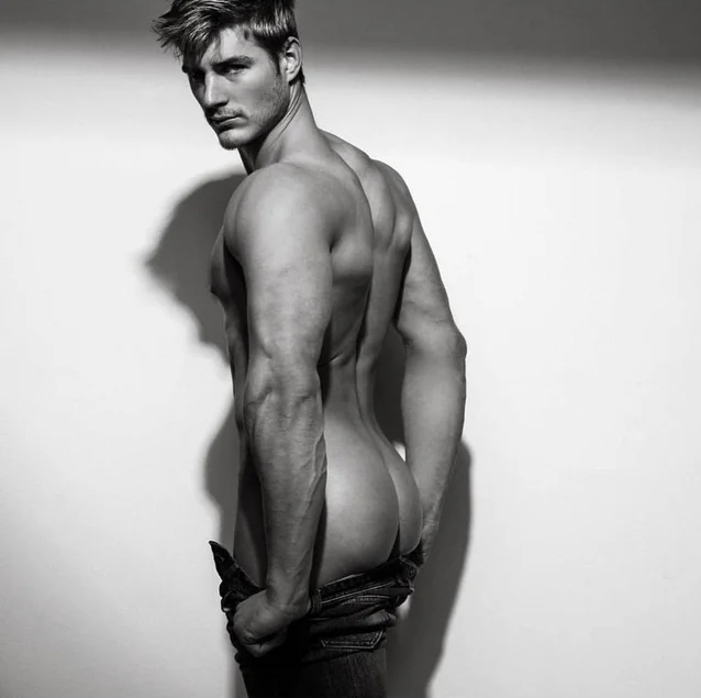 AmenEverytime's tweet photo. Happy Hump Day! #Everybody✨ Model: Ripp Baker #RIppBaker #Photography @rickdaynyc #HumpDay #TeamPnV #PNVNetwork @MrPeaksNValleys @CChasePnV
📷Photo by Rick Day https://t.co/qbeXibTRgZ