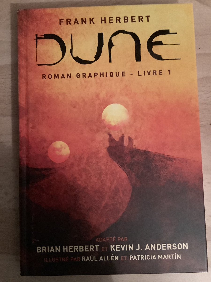 DMFamilh's tweet photo. J’ai reçu mon livre du concours de @Comicstories https://t.co/olRNlpXdFR
