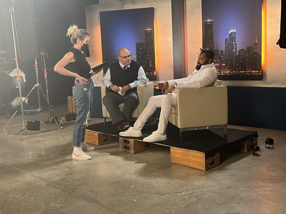 diallo's tweet image. The show that never lost one fan. SOUTH SIDE means so much to us and the city of Chicago and to me personally. We’re shopping it around and with luck we will do more episodes, but until then, I want to thank the amazing cast, crew and fans of @southsidechi #SouthSide