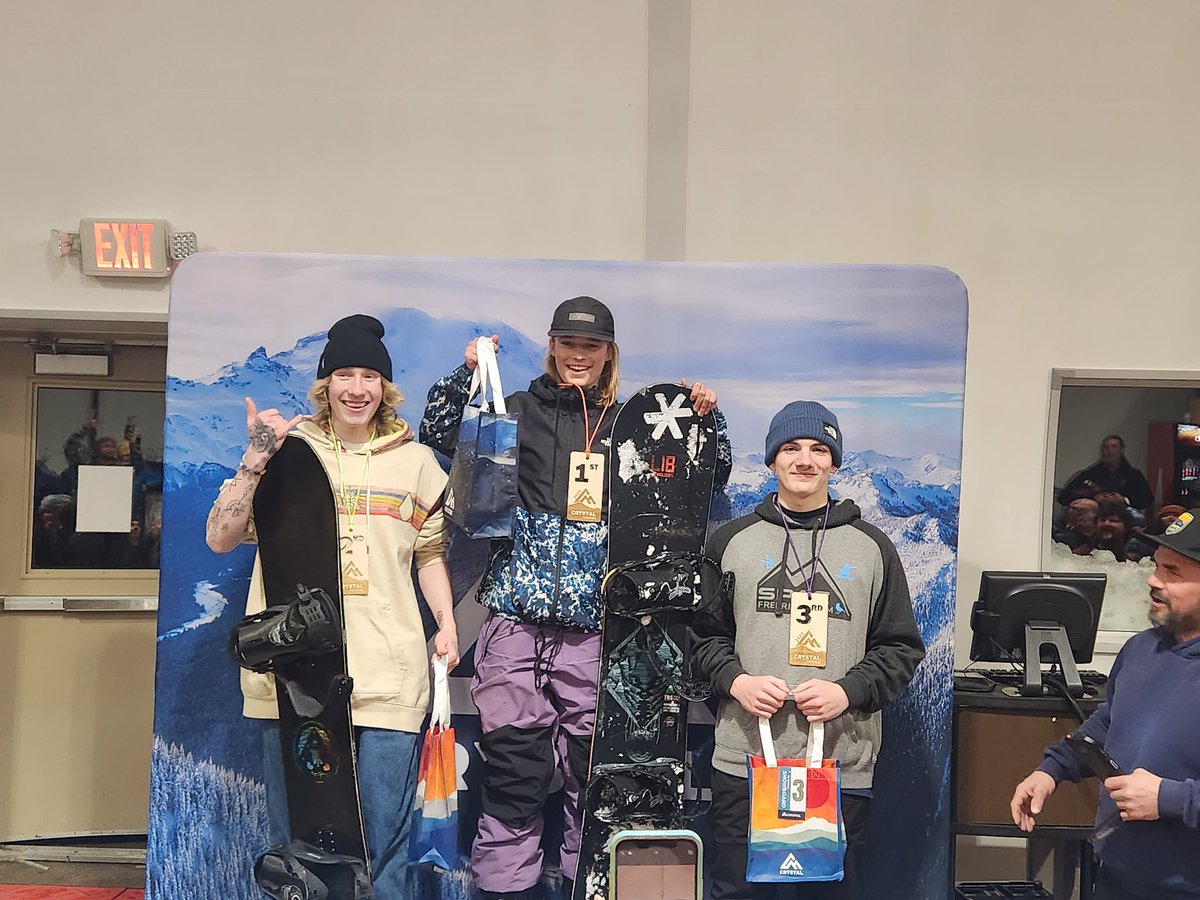 3rd place at IFSA Crystal Mountain Junior 2 Regionals.  Can't wait for the next comp @FreerideWTour @CrystalMt @CAPiTAsuperCORP @UnionBindings @686 @StevensPass #spssnw @evogear