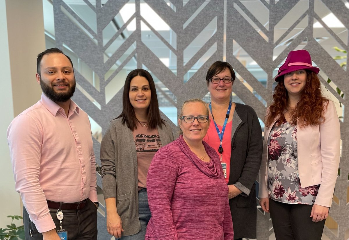 navcanada's tweet photo. Aujourd’hui est la Journée du chandail rose!
Célébrez avec nous la diversité et l’unicité de chaque personne, et luttons ensemble contre l’intimidation.
#JournéeChandailRose #EntraidonsNous #rose https://t.co/qPJDHahanH