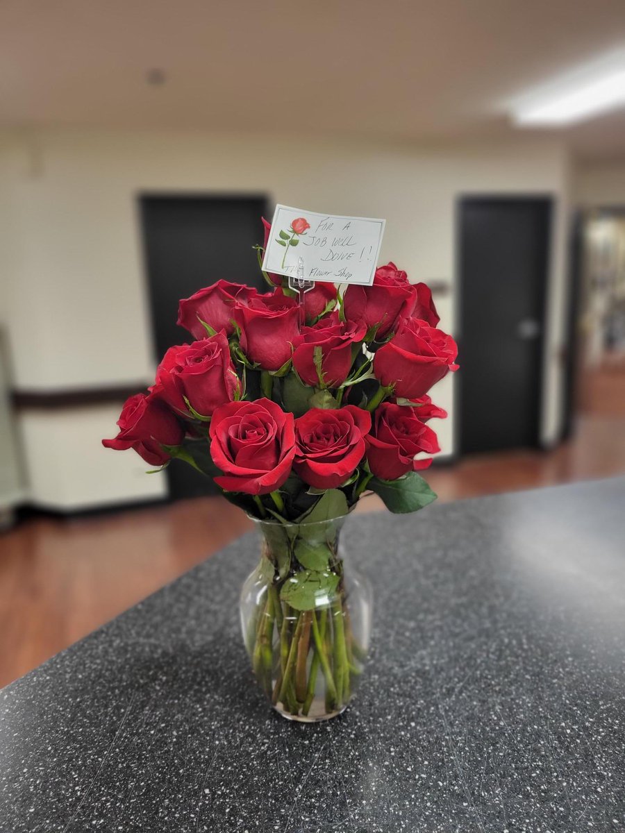 What a sweet surprise from @TheFlowerShoppell ! Thank you for the beautiful flowers. We appreciate you thinking of us! #TrilogyLiving #SeniorLiving