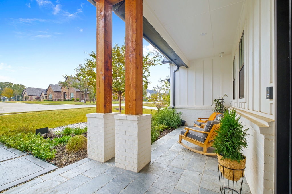 sharp_frame's tweet image. Timeless⏱⭐️ This impressive home in Colleyville, TX was thoughtfully designed!
Photographed by Colin for our client Amy Page📸

#sharpframemedia #dallasphotographer #texasrealestate #dallasrealestate #realtor #sanantoniotx #sanantoniorealestate #realestatephotography