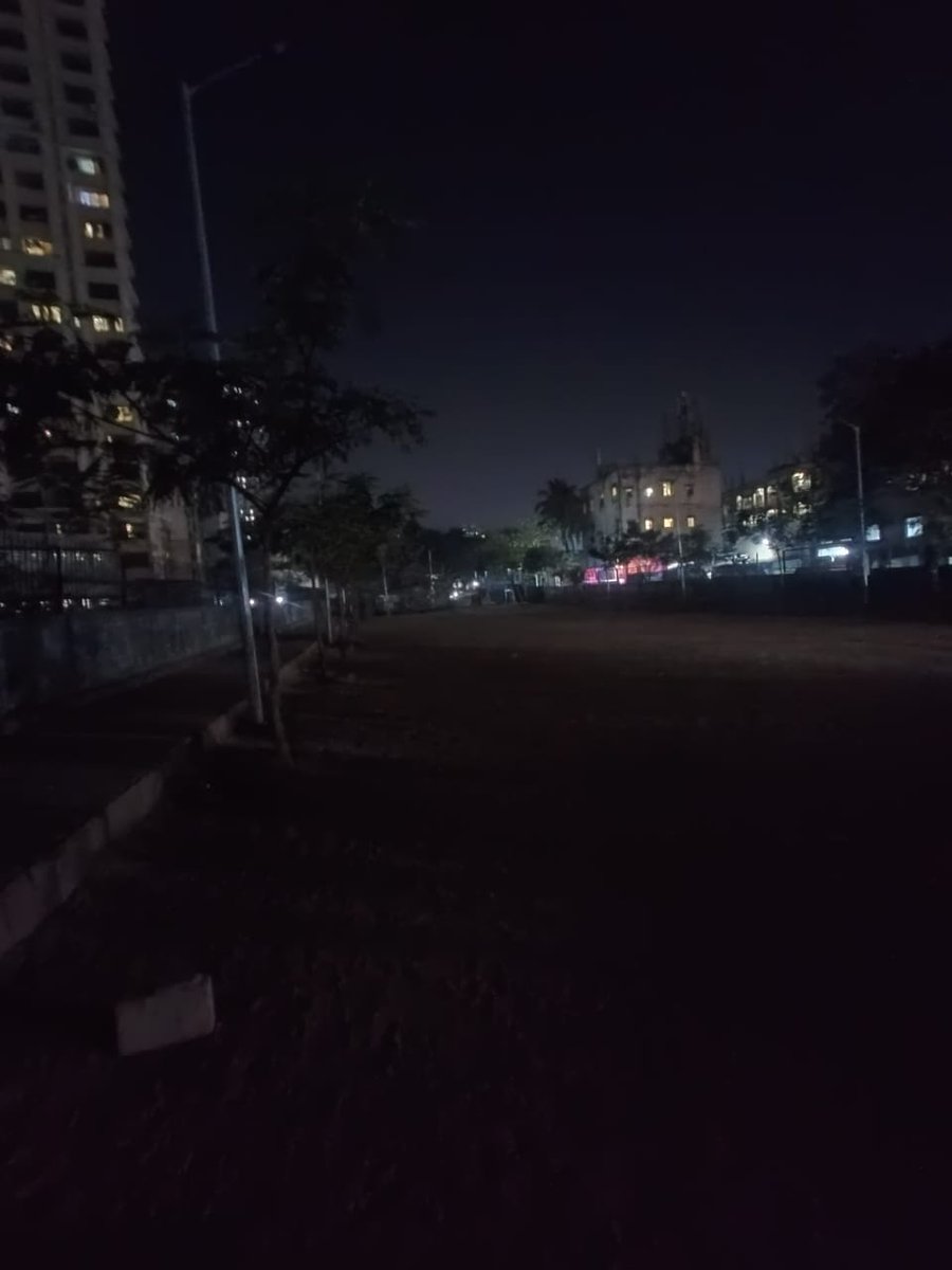aim_sanju's tweet photo. @mybmc @manoj_kotak @mieknathshinde 
Bhandup west mmrda bmc ground me light lag ke 4 mahine ho Gaye hai lekin light chalu nahi hua abhi tak, inkarno se yaha kuch log sharab ka sewan karne baithte hai aur is wajah se log yaha par raat ko aane se darte hai.
Please check this. https://t.co/FKp8ZOQDps