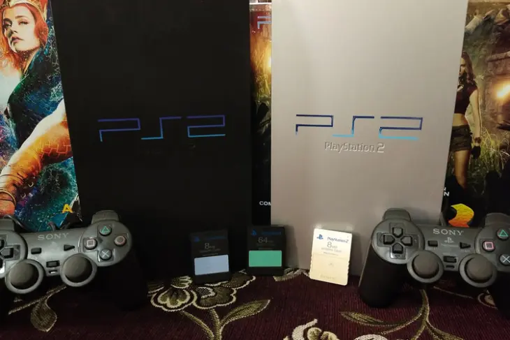 JSOH13597's tweet photo. After the most stressful 5 days of my life I want to give back some positivity to our crazy community.
So we aren't quite at 2k but the other account has flown.

As a result we are giving away PS2 some classic football games and a mystery football shirt from @ClassicshirtCDF. https://t.co/i4Gd3fKFD5