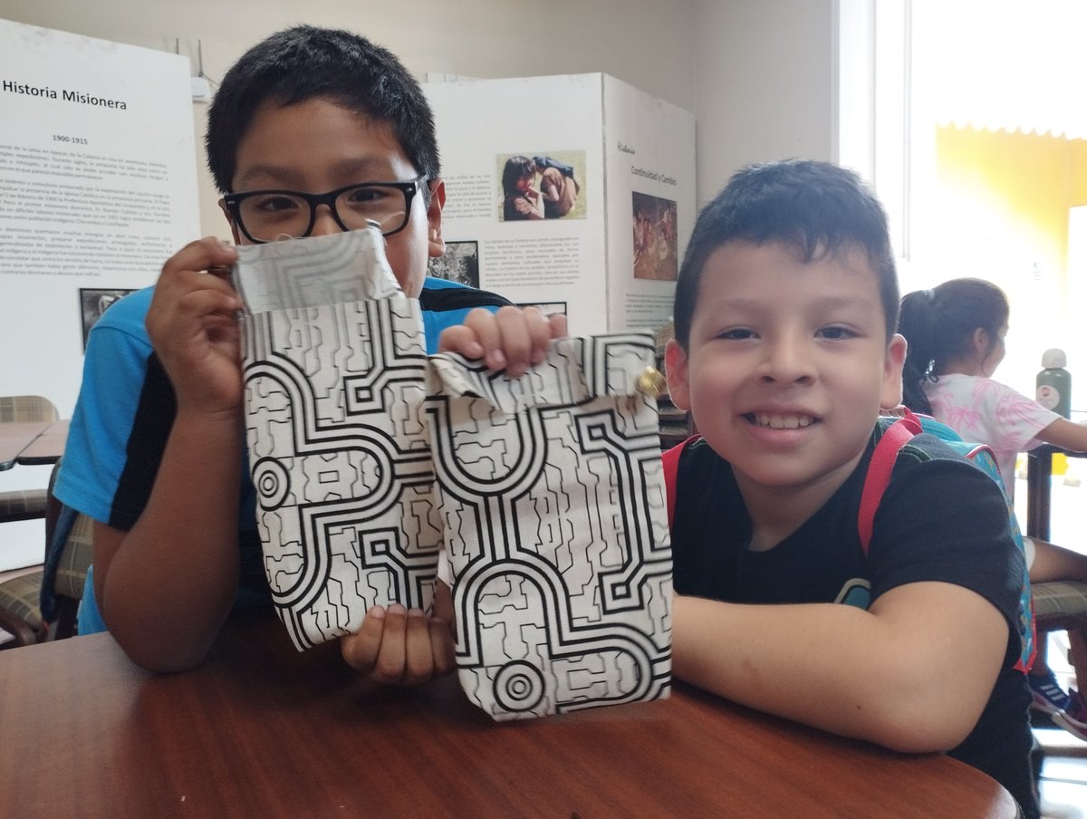 MuseoEtnoAmazon's tweet photo. 🎲🟢¡¡¡𝗚𝗥𝗔𝗖𝗜𝗔𝗦, 𝗚𝗥𝗔𝗖𝗜𝗔𝗦, 𝗚𝗥𝗔𝗖𝗜𝗔𝗦!!!🙆🏽‍♂️🙋🏽‍♀️🦋 
🌿A los niños y niñas del taller CREA INKANTA - Verano 2023. Fue un gozo compartir cuatro días intensos de juegos, risas y aprendizajes.
🌿Nos reencontramos en CREA INKANTA - Agosto 2023. #creainkanta #educamazonia https://t.co/QAR2bxzW3T