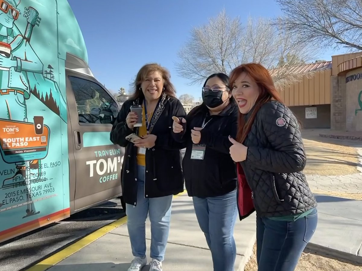EastwoodKnolls's tweet photo. This Month’s #MotivationStation is Coming Courtesy of Traveling Tom’s Coffee Truck 🛻 ☕️ 🍵
Together We #CarryTheStandard!
#THEDISTRICT 💛💙🔥🐉 https://t.co/D7YO3oX1m7