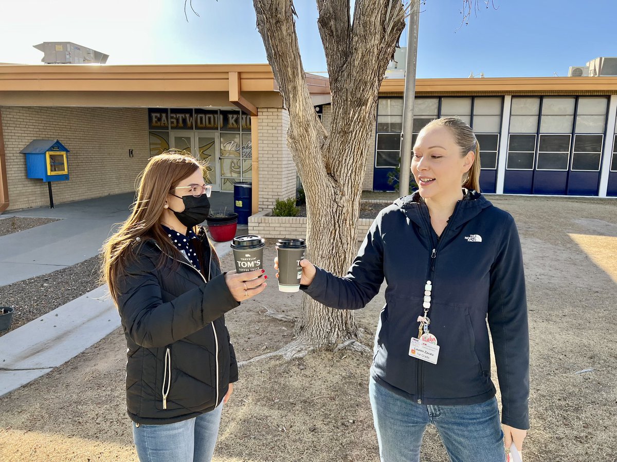 EastwoodKnolls's tweet photo. This Month’s #MotivationStation is Coming Courtesy of Traveling Tom’s Coffee Truck 🛻 ☕️ 🍵
Together We #CarryTheStandard!
#THEDISTRICT 💛💙🔥🐉 https://t.co/D7YO3oX1m7