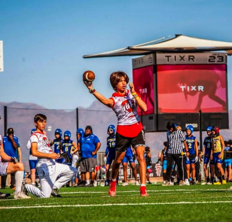 ZortsSports's tweet photo. Up and coming QB to be on the lookout for. Matt Avelar, currently an 8th grader from Tucson, Arizona! Plays for GGE! https://t.co/nT5L4MokXm