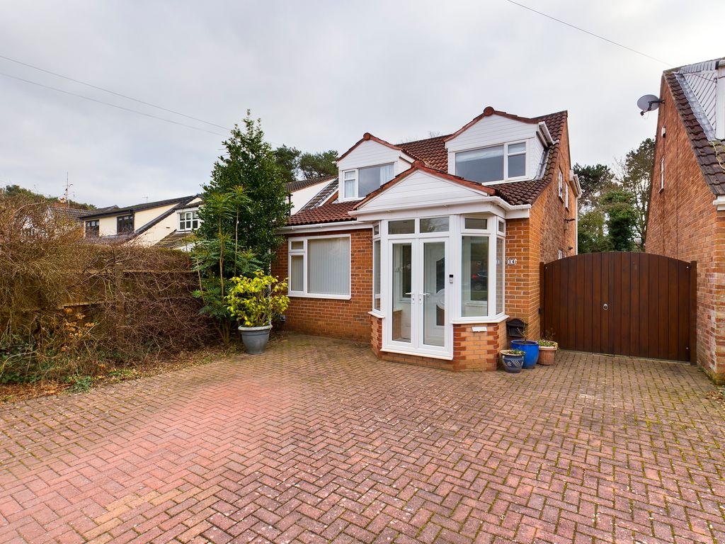 EweMoveFormby's tweet photo. This spacious, three-bed detached house is now available on a long-term rental in #Formby, offering a rare opportunity for someone looking for a lovely family home close to woodland walks and Formby beach!😀

https://t.co/fPUqxiRQLb https://t.co/PvlRJYUHoE