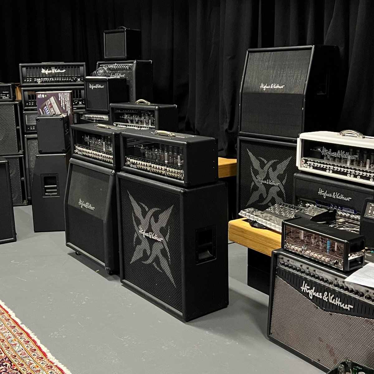 Wir sagen 💙 - Willkommen Hughes &amp; Kettner  🎸
Seit 1984 ist der Name Hughes &amp; Kettner in Europa und weltweit zum Synonym für Gitarrenverstärker Engineered in Germany geworden.

Auf eine erfolgreiche Zusammenarbeit! 🤘