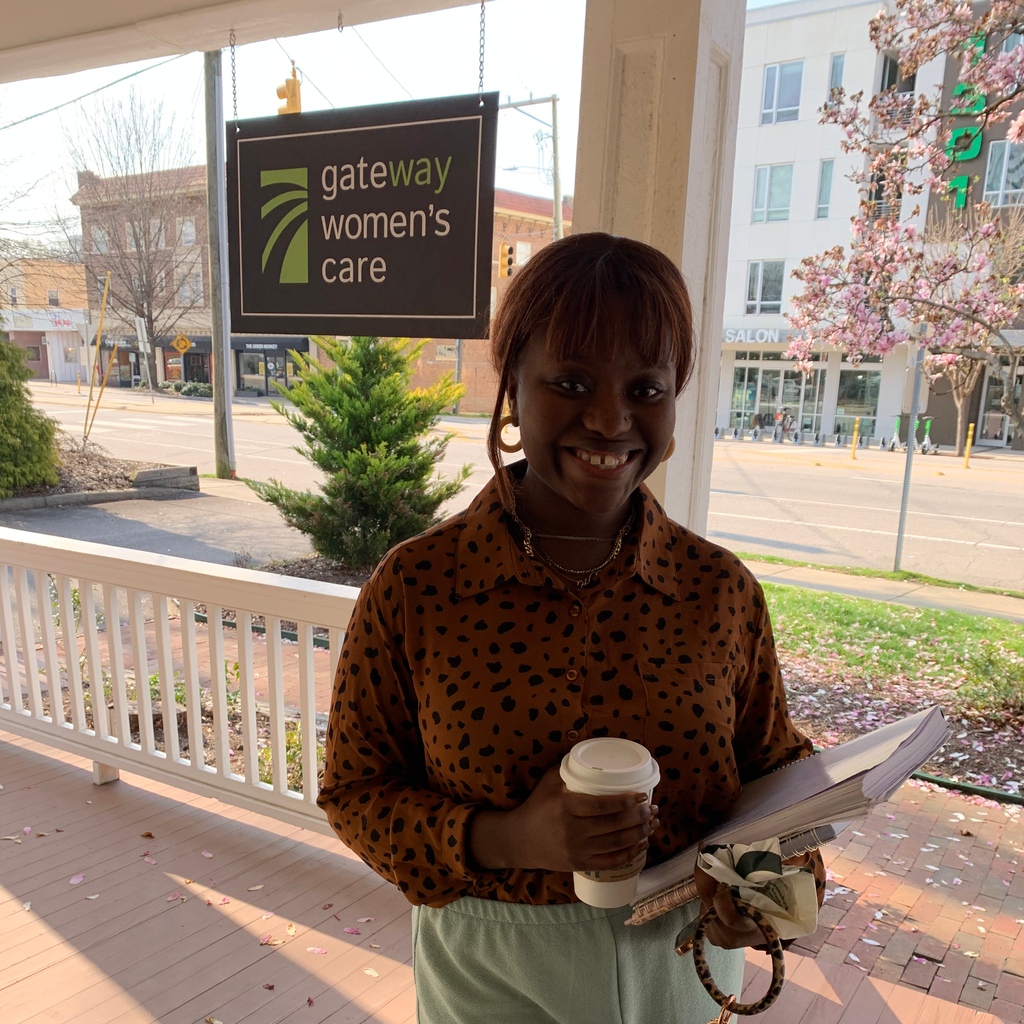 New staff, Habiba, has completed her training and is off to Durham! We are so thankful to have her. 

Leave some love for our Durham team in the comments! 

#ConnectingForLife #GatewayWomensCare