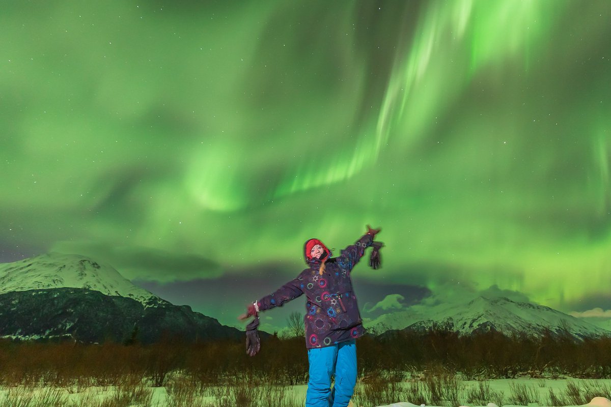 PhotoTrekAlaska's tweet photo. While it was cloudy in Fairbanks on Monday night (2/20/23), we got the full display of the G1 geomagnetic storm, Kp5 aurora borealis, down here in Southcentral Alaska. Our #Anchorage Aurora Quest guests got a great show! #phototours #tours #travel #northernlights #auroraborealis https://t.co/R6cuGnAwVt