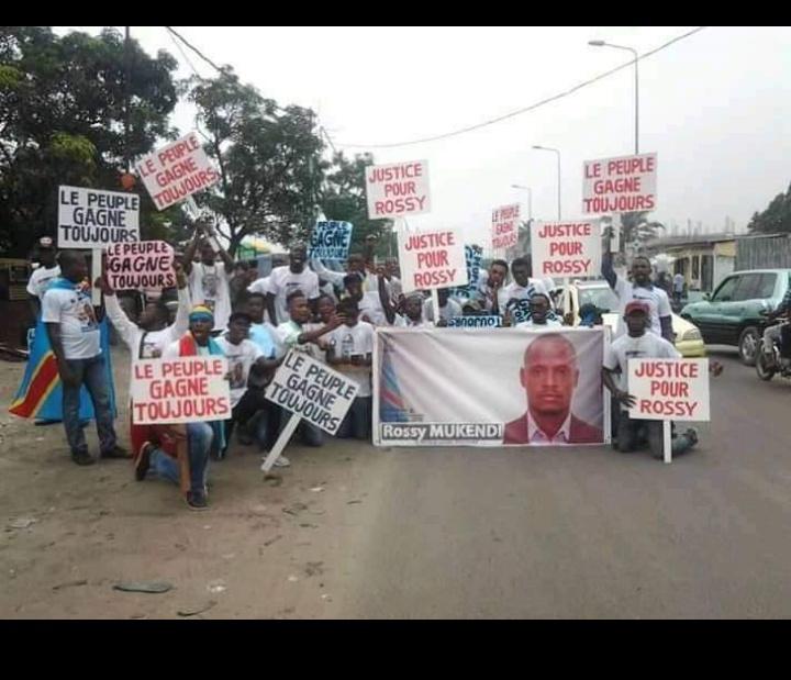 LupinYan's tweet image. Les États sont ils égaux ?les lois sont elles universelles ?les faits sont ils sacrés ?il eu fallu 24h pr q les meurtriers de #George_Floyd soient condamnés, ds 3jrs, le procès de #Rossy_M_Tshimanga totalisera #5ans. Rdv c jeudi 23/02/23 au lieu du crime pr l'audience de la HCM.