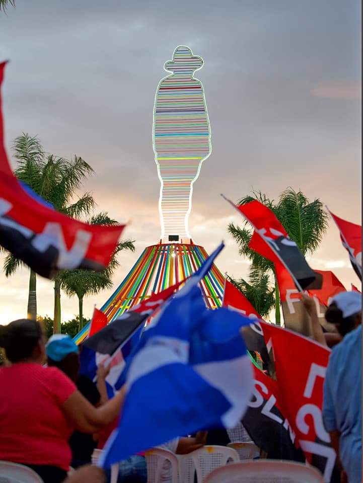UNA HERMOSA SILUETA EN UN PUEBLO DIGNO Y VALIENTE.
ROSTRO QUE DIGNIFICA NUESTRA PATRIA.
#Nicaragua 
#NoPudieronNiPodran