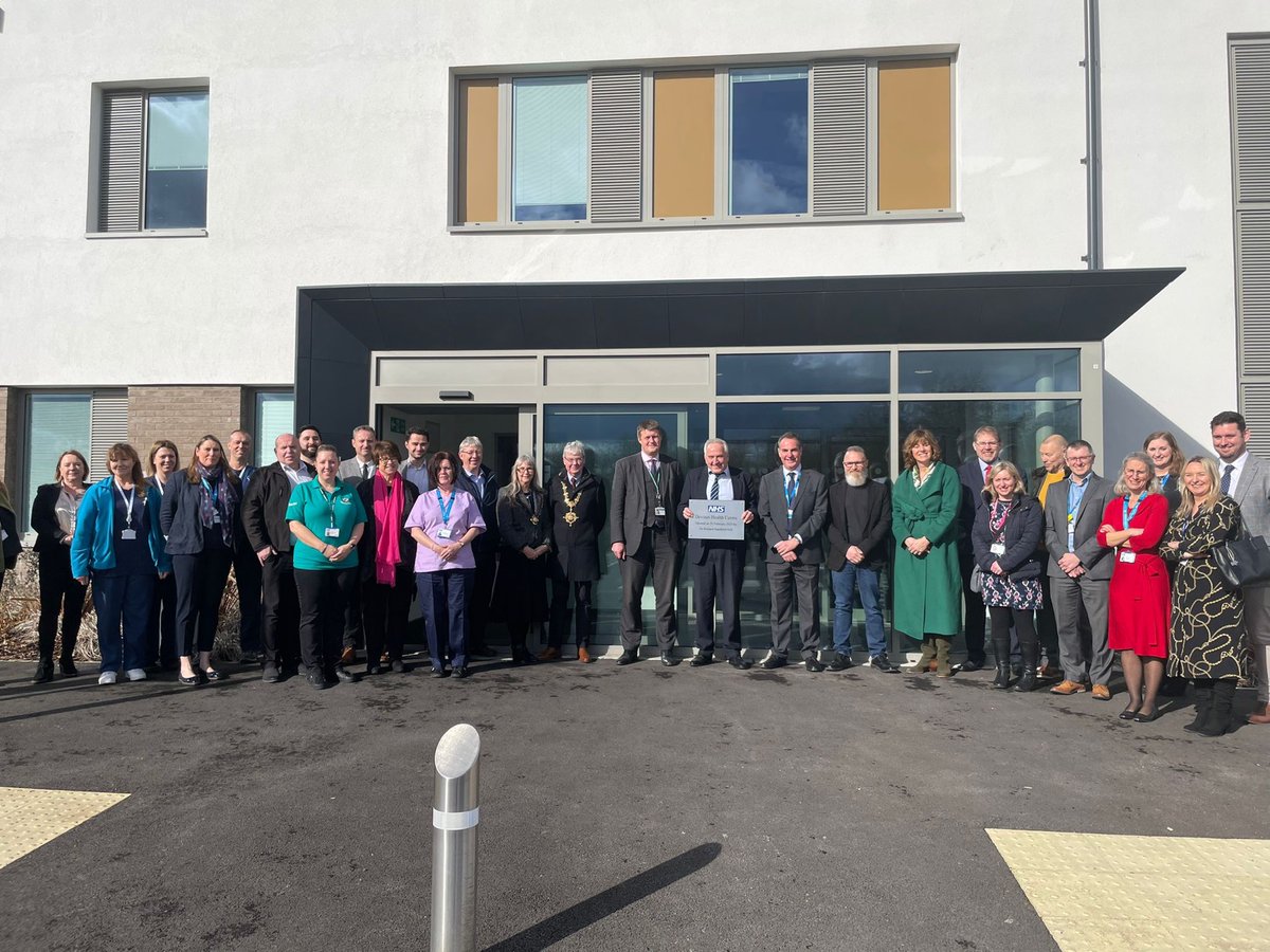 NHSBSWICB's tweet photo. A new state-of-the-art health centre has officially opened in Devizes 🙌

For a virtual tour and FAQs, visit https://t.co/wGTCaLQ6zK

@SteveBarclay https://t.co/yKU4oxNvle