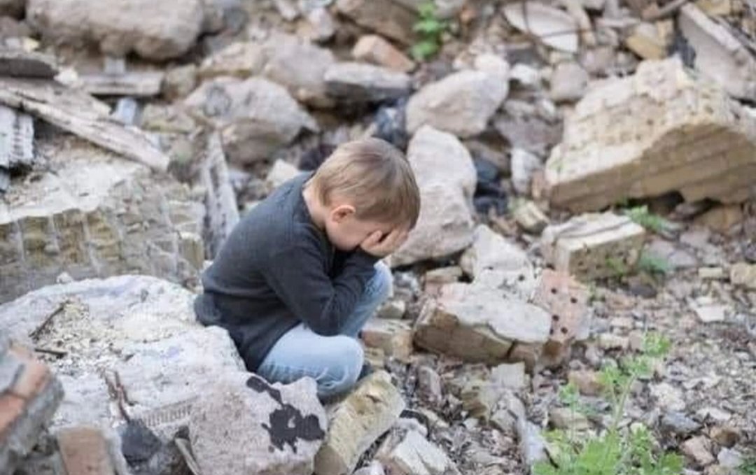 ئەگەر تەواوی دنیا لەدەست بدەیت بەڵام  لەگەڵ خوا دا بیت دڵنیابە براوەیت و شتێکت لەدەست نەداوە ،

اذا خسرت الدنيا كلها ، وانت مع ربك فما خسرت شيئا