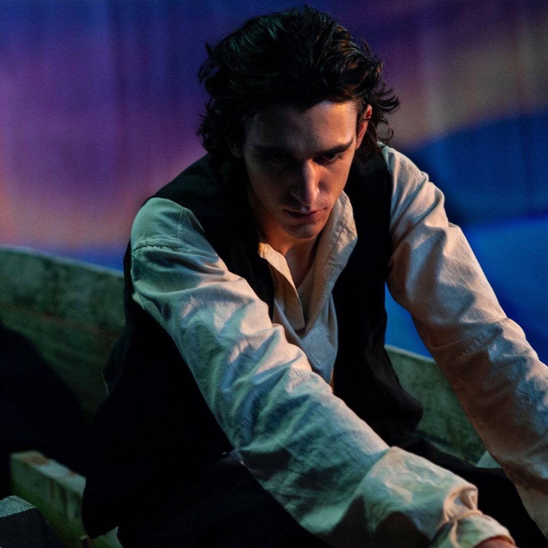 tamino daily on Twitter "tamino in the ‘sunflower’ music video