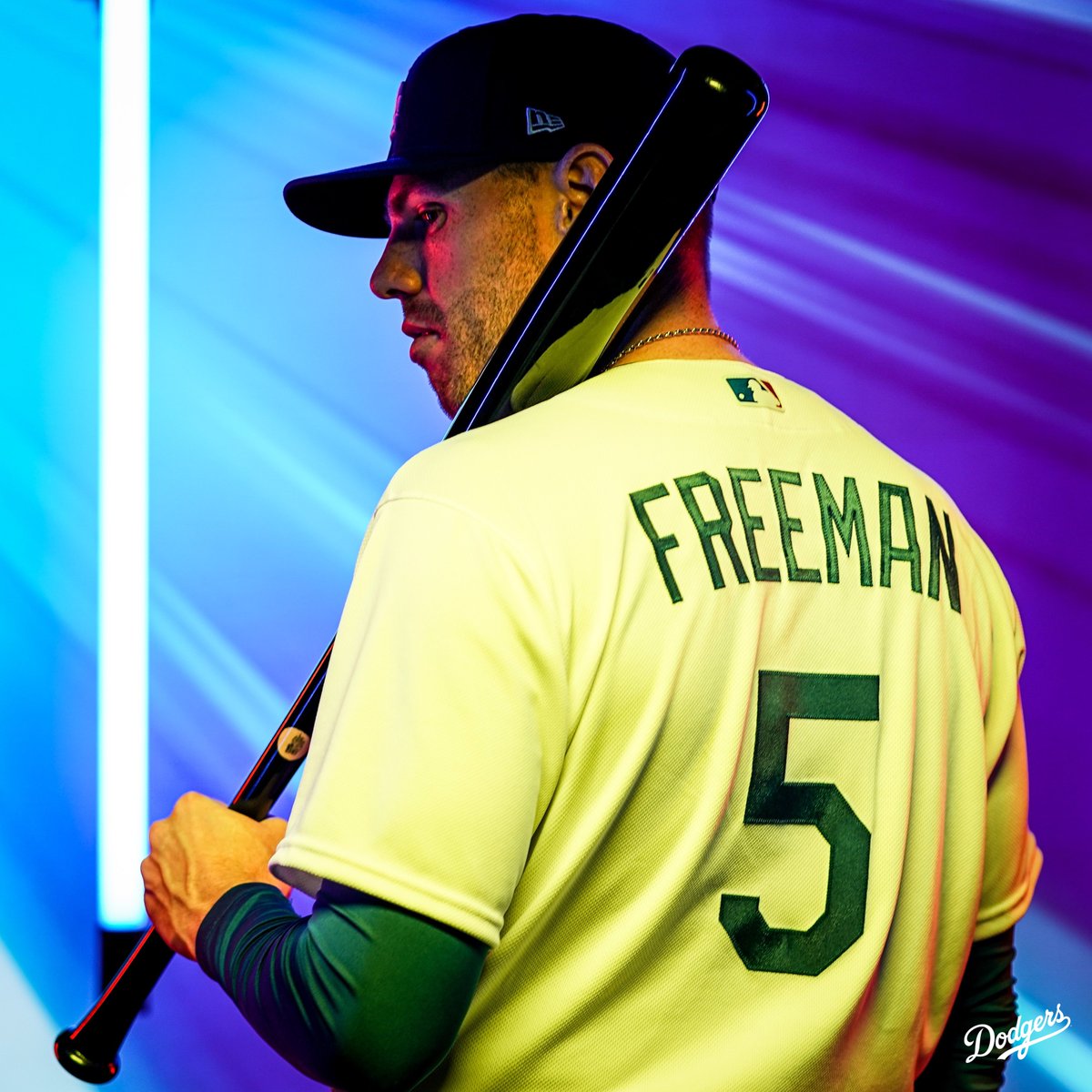 Dodgers's tweet photo. Mookie and Freddie. https://t.co/iWeAyinnBt