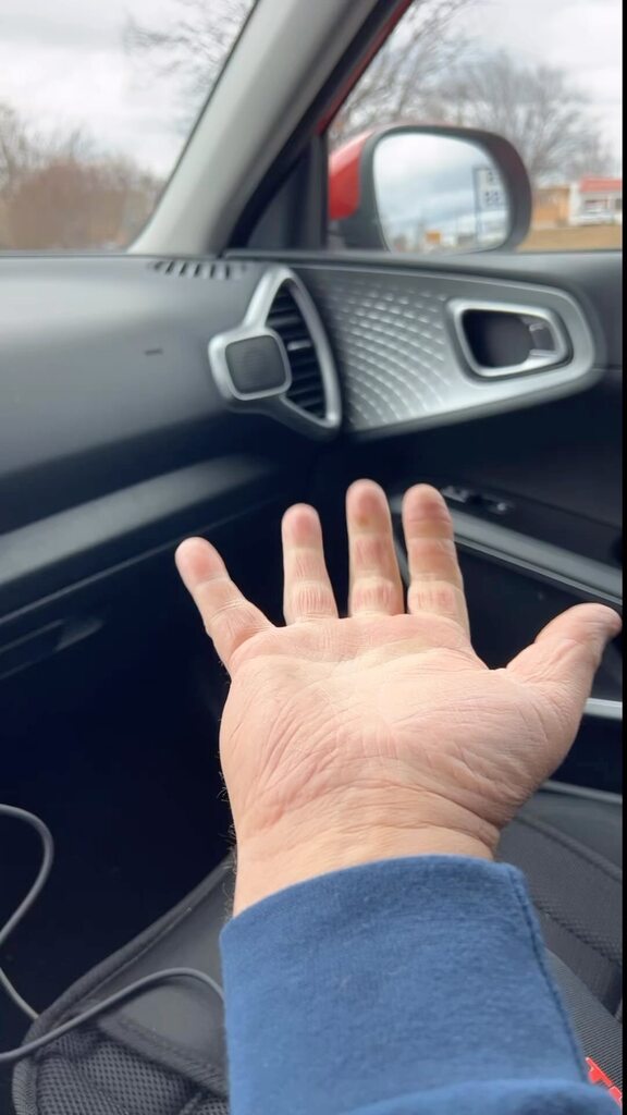 DeansDailyDoses's tweet image. #Rose #Magic #MagicRose# #DeansDailyDoses #fire instagr.am/reel/Co-UdRjgr…