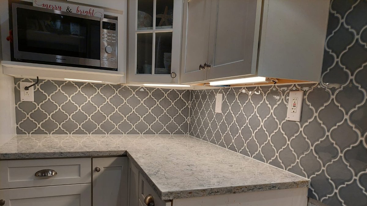 Transforming kitchens one backsplash at a time! Check out this stunning before and after featuring our latest tile installation. #KitchenMakeover | <a href="/D174Dsm/">Omar Jimenez</a> <a href="/Specialty1055/">Specialty Team 1055 Newhall</a> <a href="/danelia_zuniga/">Danelia Zuniga</a> <a href="/OrmondLsormond/">Lorenzo Ormond</a>