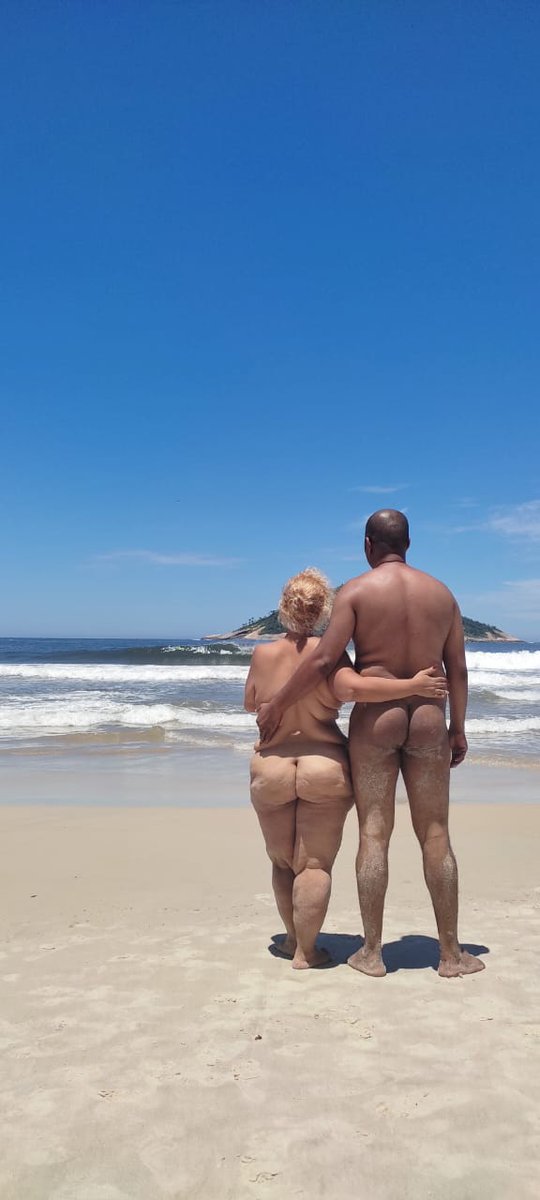 CasalzinKarioka's tweet photo. Praia de abricó tava top https://t.co/O7IgfAFWuS