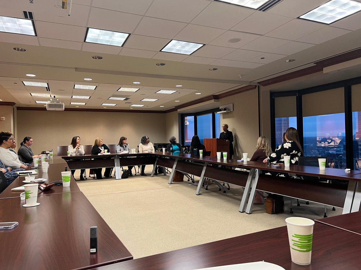 ULI_Indiana's tweet photo. It was an inspiring morning for attendees of the WLI Hour of Power featuring Myra Selby. Thank you @IceMillerLLP for sponsoring WLI and hosting! 
Save the date for our next WLI event, taking place April 19 at 4 p.m. https://t.co/GPwEpcrAwh