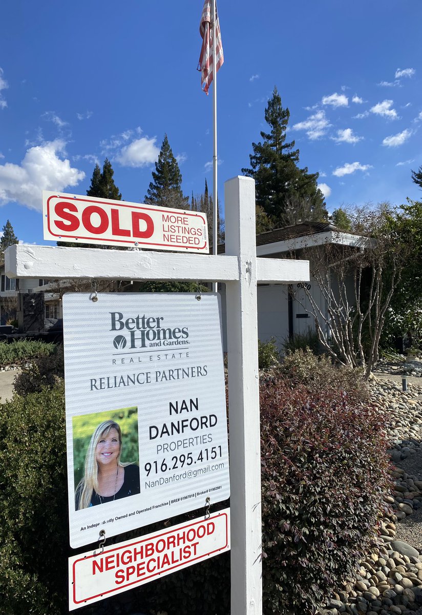 IronIndianRider's tweet photo. #SignBoy had a great day! It was a #2fer hanging day! #NanDanfordproperties #NanCanSell #BHGRE #RealEstate916 #SOLD #Pending https://t.co/YyjOL700Th