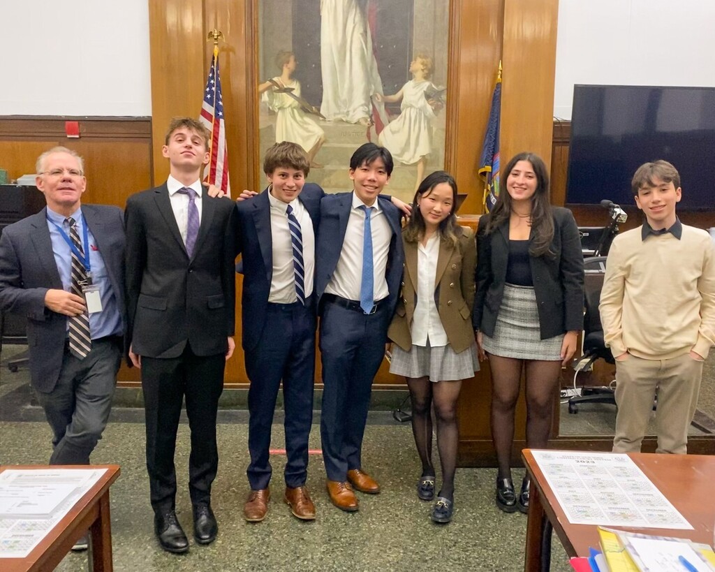 Congrats to the CGPS Mock Trial team on defeating former state champion Trinity in the opening round of the New York State Mock Trial Competition!⁣ 👏 
⁣
Each year, mock trial teams from all across the five boroughs compete in a citywide competition, … instagr.am/p/Co-sfPzMYuV/