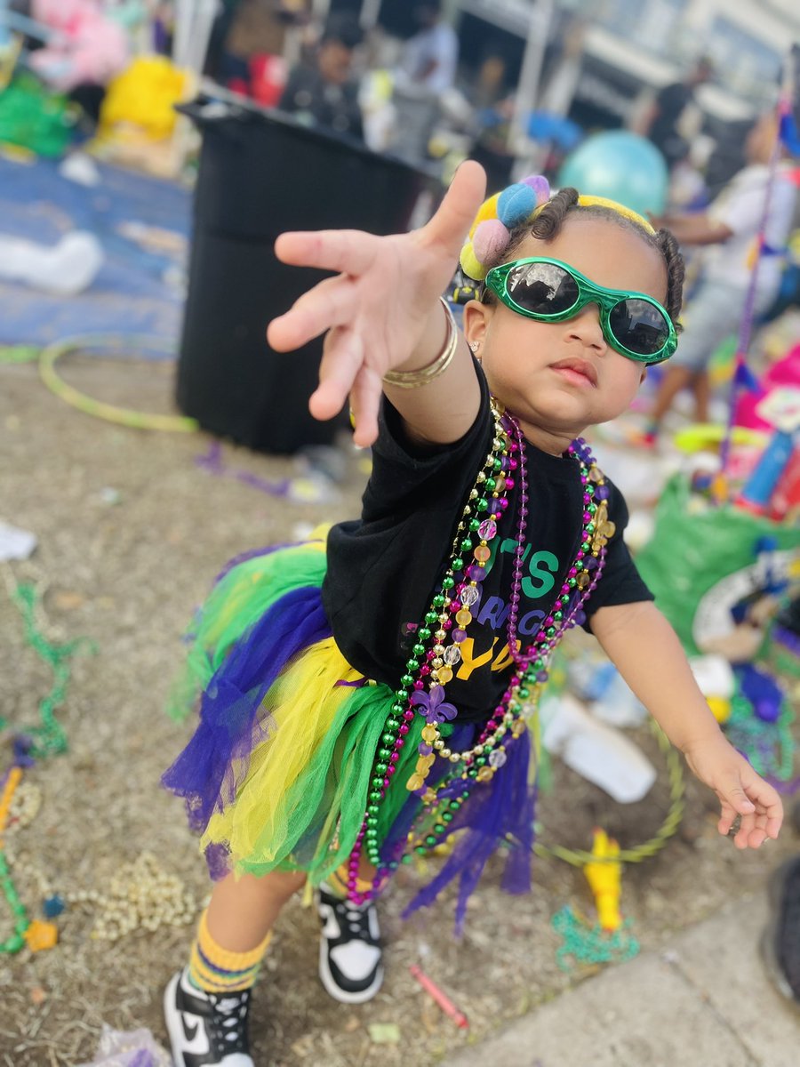CHELS_Dope's tweet photo. Mardi Gras 2k23💜💛💚 Me and Tatum was outside!! #Letthegoodtimesroll #MardiGras #FatTuesday https://t.co/H4R11Nctj7