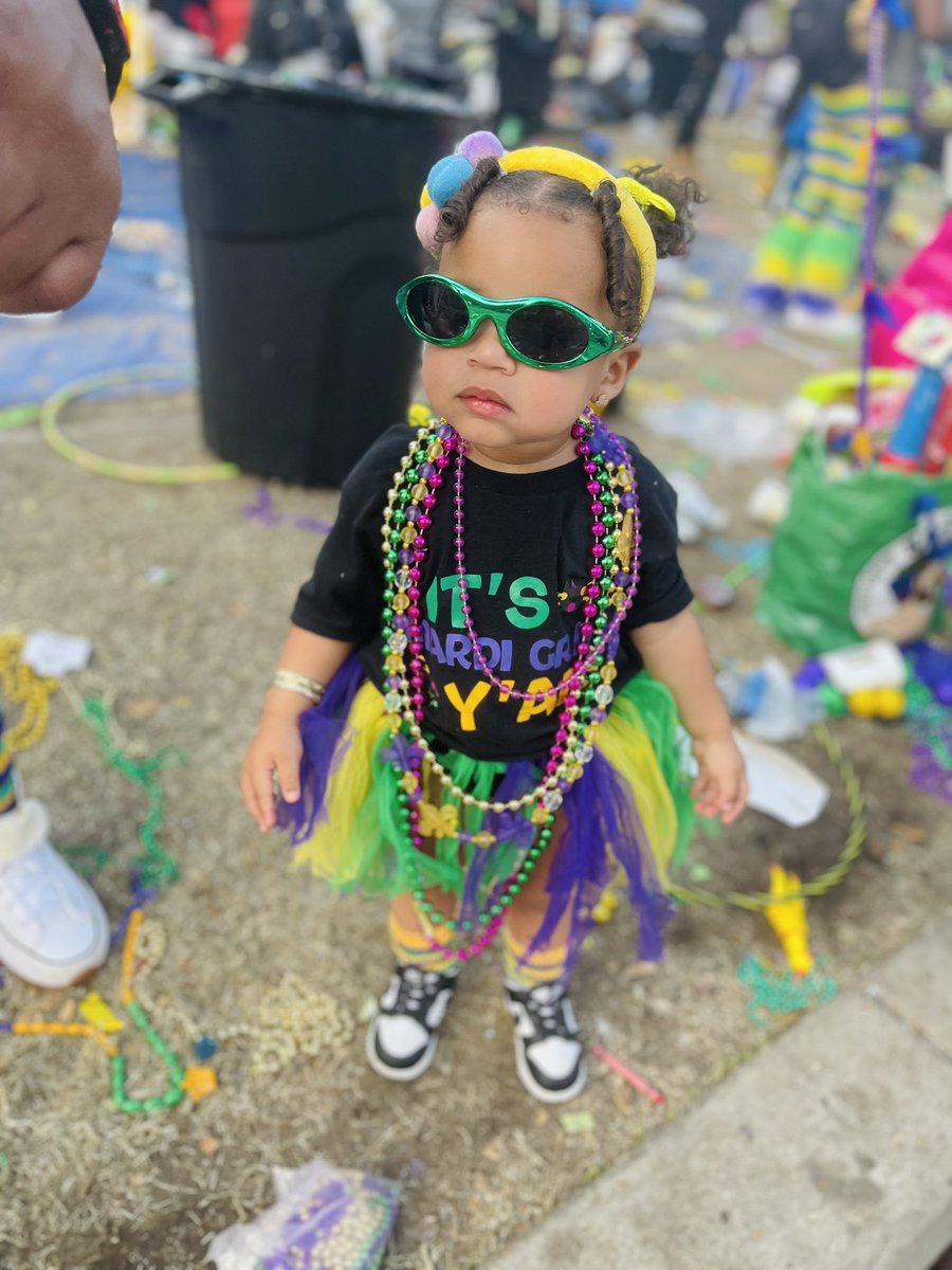 CHELS_Dope's tweet photo. Mardi Gras 2k23💜💛💚 Me and Tatum was outside!! #Letthegoodtimesroll #MardiGras #FatTuesday https://t.co/H4R11Nctj7