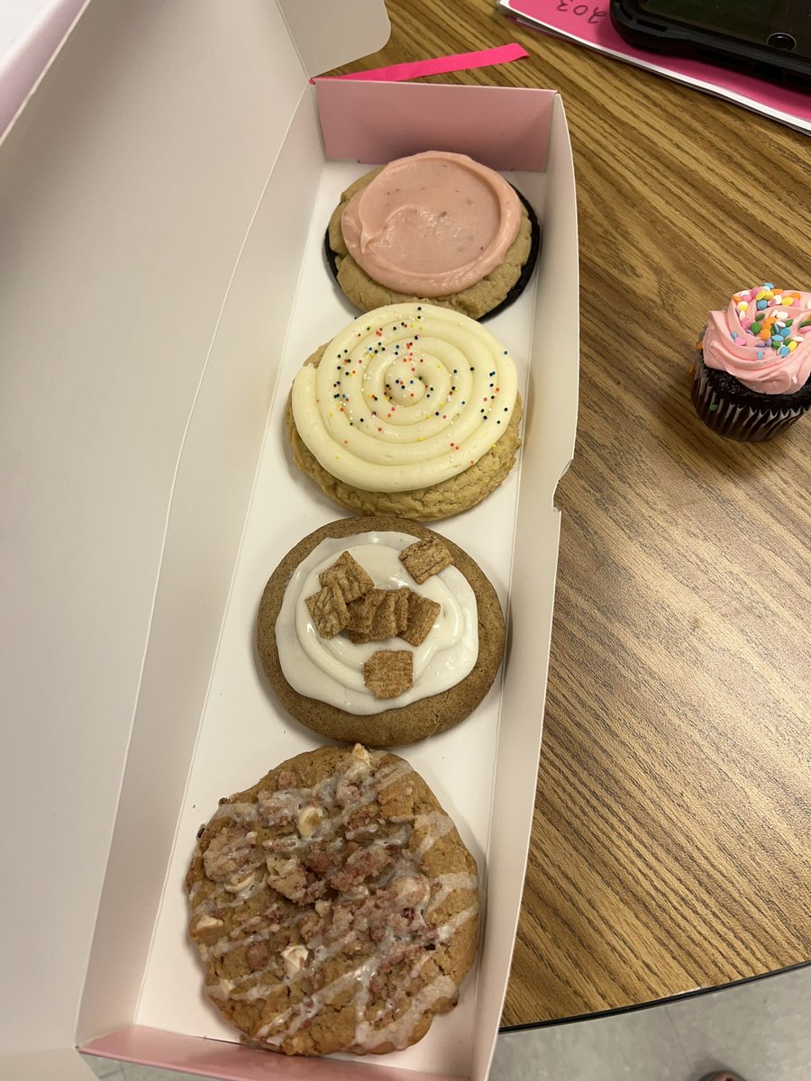 Thanks HB for the birthday cookies! They were delicious! <a href="/heyits_hb/">HB</a>