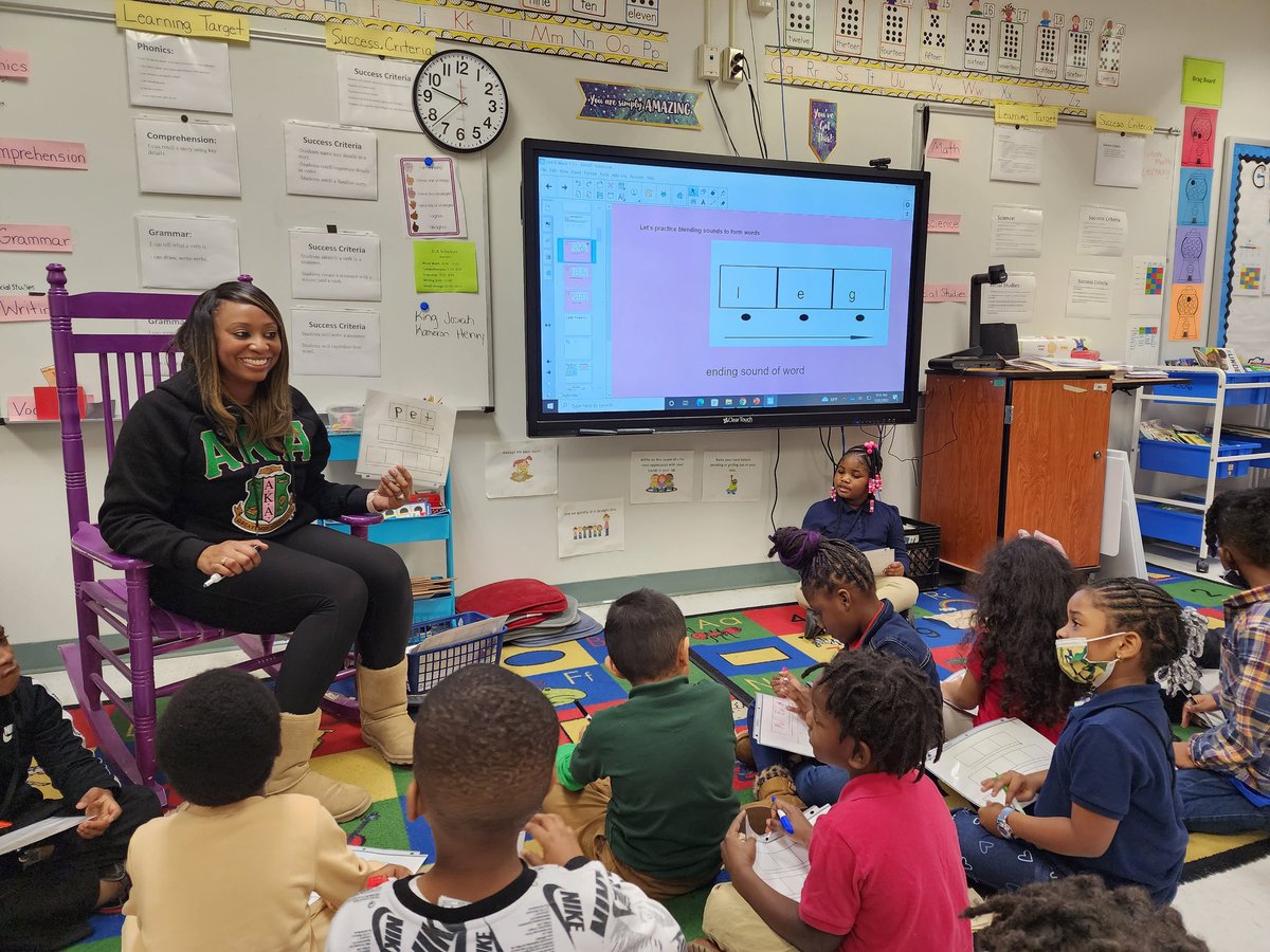 firstgrade209's tweet photo. The most valuable resource that teachers have is each other. Without collaboration, our growth is limited to our own perspective. -Meehan 

#raidercollaboration #tier1strong #primary https://t.co/XlIGmKJcsL