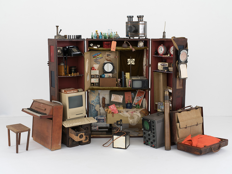 FryeArtMuseum's tweet photo. Curious to learn more about the mysterious Frye Trunk in "THE THIRD, MEANING: ESTAR(SER) Installs the Frye Collection"? Join us on Mar 8 @ 3:30pm to hear from artist &amp; designer Maxwell Taylor-Milner, one of the ESTAR(SER) contributors to the exhibition. 
https://t.co/1XWsk6Wrq5 https://t.co/Z036RfVc2E
