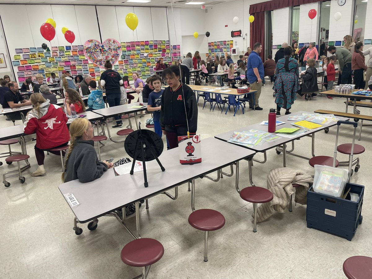 Math night is awesome here <a href="/WGCWildcats/">W. G. Coleman ES</a> !!!@Fcps1MathTeam
