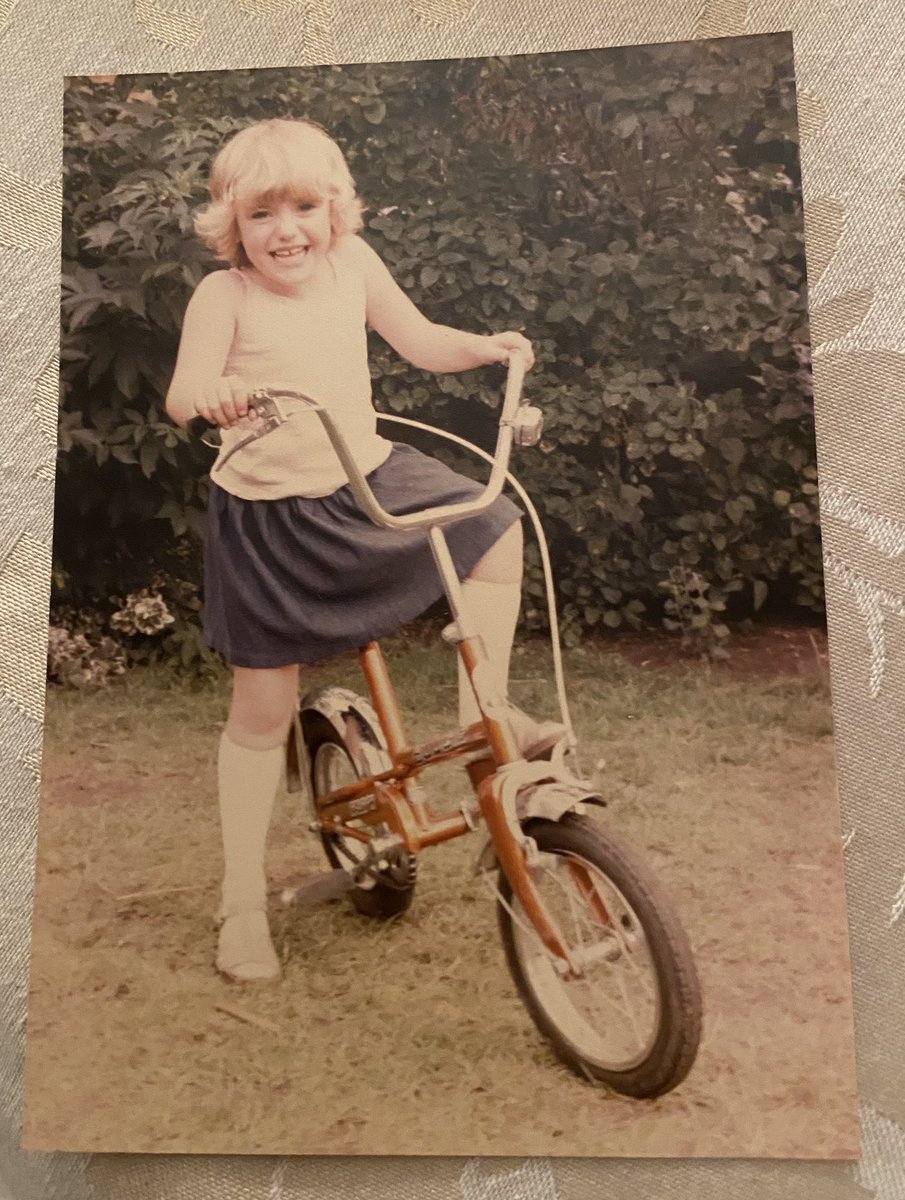 mrsbirdofficial's tweet photo. Bird on a Bike 🚴🏻 #birdonabike #budgiebike #justlearnt 🚴🏻🚴🏻🚴🏻 https://t.co/pbhvlAHaTf
