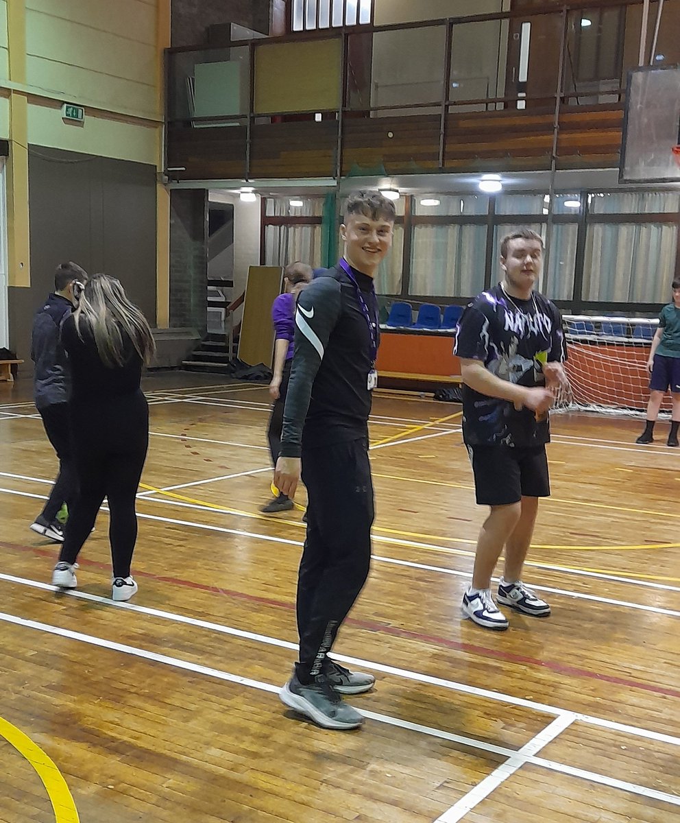 ywpamela's tweet photo. Tonight was more of a playful night for the Clydebank juniors. Everyone got involved in a lesson on Connotations from two young people from @clydebankhigh bringing class projects to youth group has got to be the best idea 😃 @ysortit @GillianYsortit @Lachlanysortit https://t.co/eowFYWmw2N