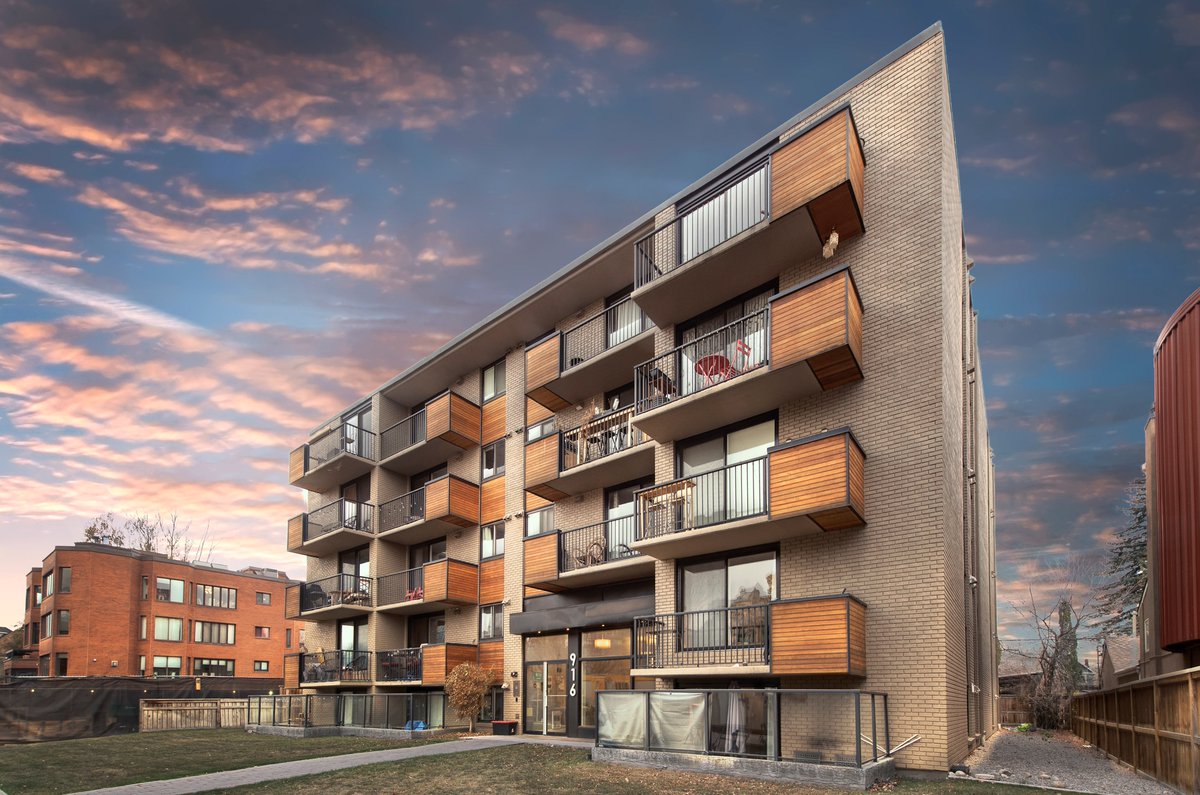 JulieVesuwalla's tweet photo. Our extensively upgraded, top floor, pet friendly Kensington condo has been improved by $10,000! Check it out.
https://t.co/doU1nz26aV
#YYC #YYCre #NWCAlgary #KensingtonYYC #KensingtonCalgary https://t.co/0dtk08qzb6