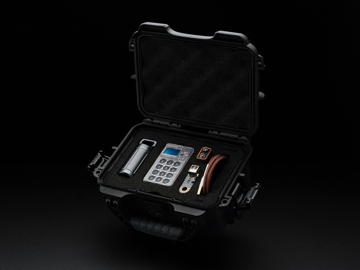 NimbusCyberTech's tweet image. Precision fit cases specifically designed for your @Coinkite hardware

Three Nimbus models are now available for oder:
The 1000
The 3000
The Squirrel

NimbusHodlTech.com #Bitcoin