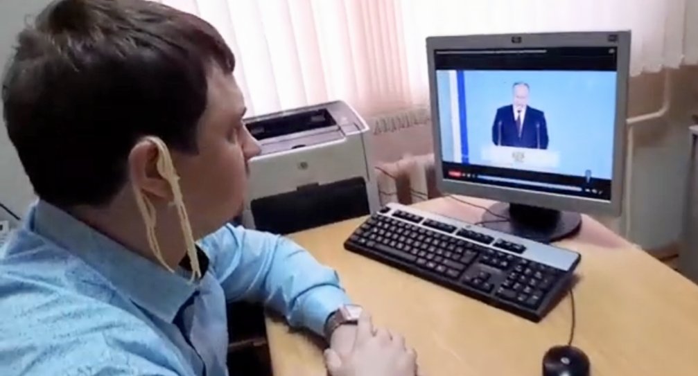 Russia No Context tweet media