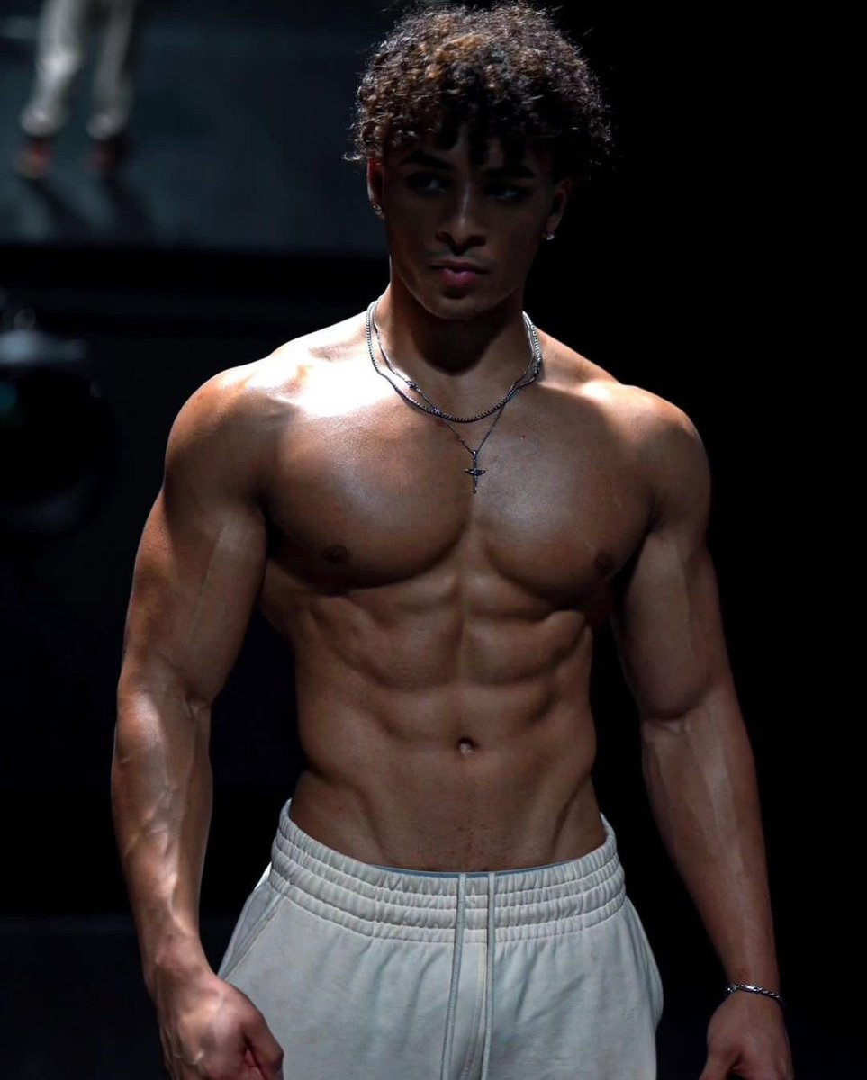 Felts  aesthetic here🫢

#fitness #FitnessGirl #fitnessmodel #FitnessMotivation #fitnessaddict #fitnessaddict #gymgirl #gymgirls #gymmotivation #gymtime <a href="/Inner_PeaceVibe/">Inner Peace Vibe</a> @JayMuscle1 <a href="/officell50/">☠️ fighter _fitness 💪</a> <a href="/MrBrandonBanks/">Mr Brandon Banks</a> <a href="/cathy34865087/">Cathy在这哩（💯互Fo）</a> <a href="/gymbestworkouts/">Do Better ✘</a> <a href="/FitnessHacks101/">FitnessHacks101</a> <a href="/fitnessgirls101/">fitnessbabes</a> #gy