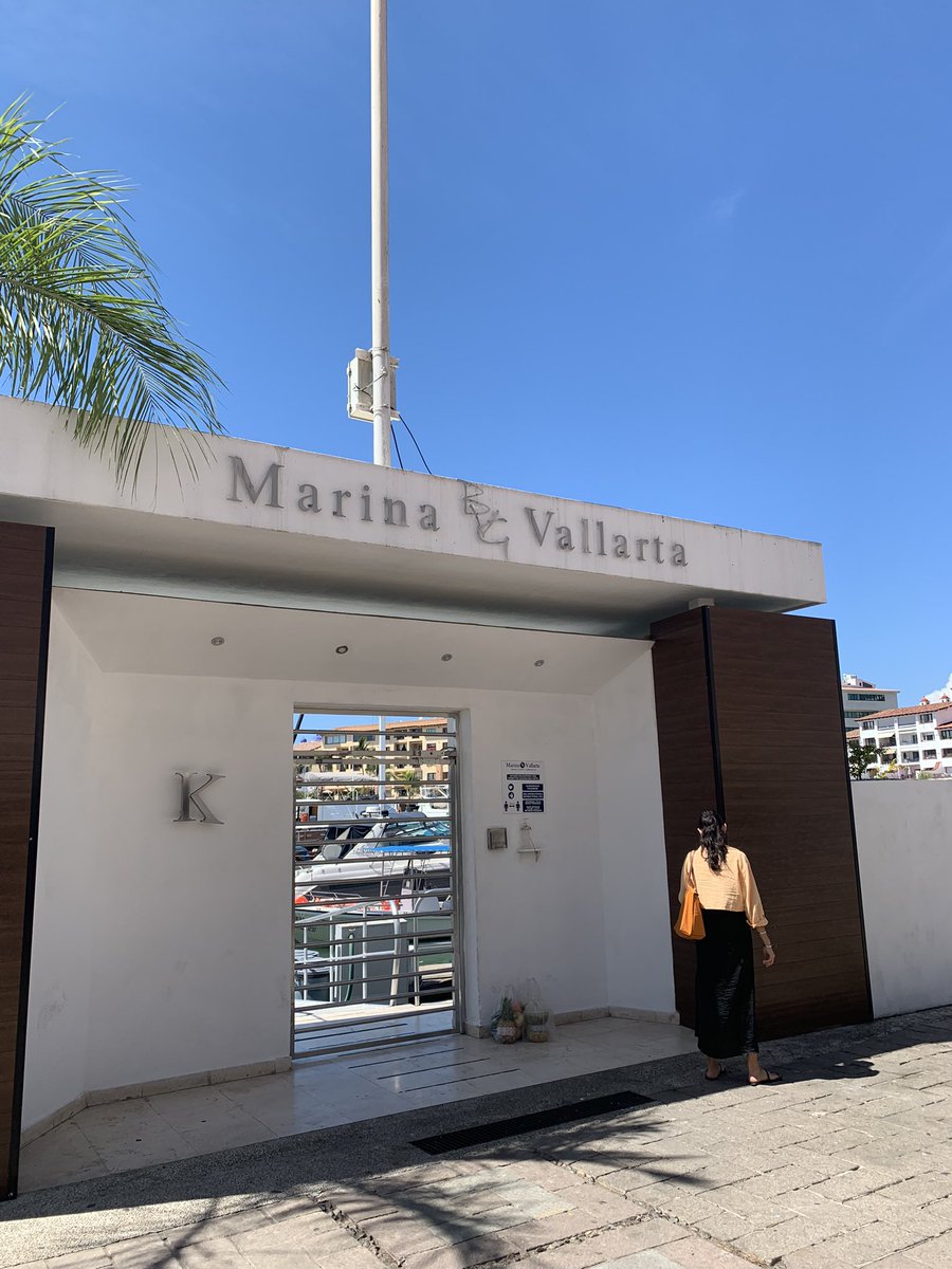 EmmaaGabriellaa's tweet photo. I SEAR I KEEP SEEING THIS RELATED TO MARINA / Stefania and Danielle on this vaca, it’s AMUSING AND IM DEF NOT COMPLAINING 🥳#MayaAndCarina #ItsVacationTime #Station19 @spampistefania @D_SAVRE ex :⬇️ & many more 💝💝💝 https://t.co/3V8zWC8bVQ