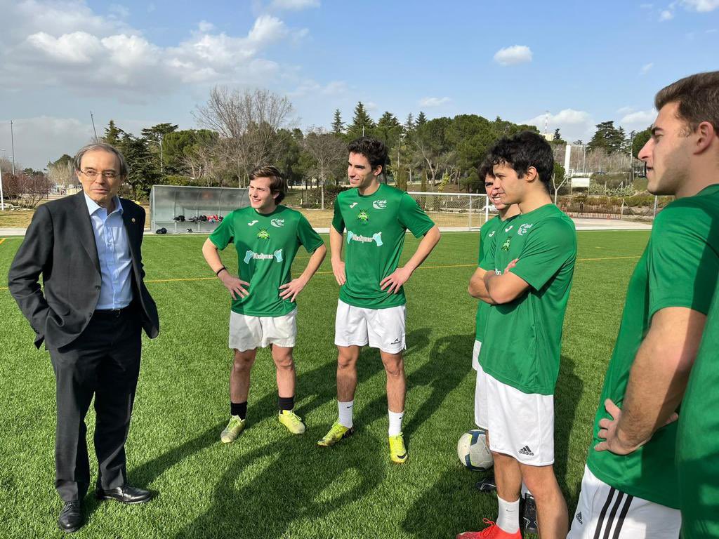 Construyamos el futuro con lo mejor que tenemos en la <a href="/unicomplutense/">Complutense</a>: las personas <a href="/javardiaz/">Javier Arias Díaz</a> #JavierAriasRector #ValorComplutense