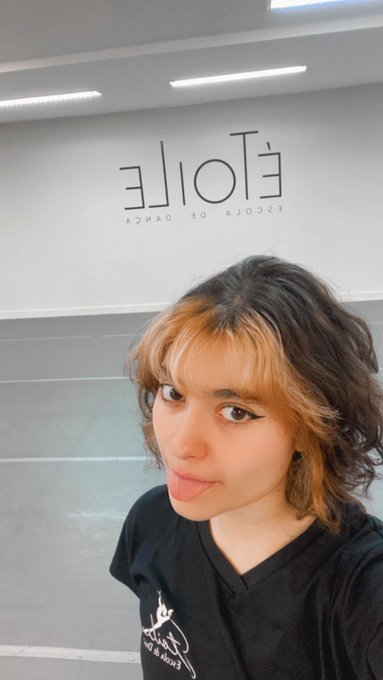 1 pic. Hoje eu vou precisar de for&ccedil;a e um delineado bonito pra sobreviver https://t.co/iZ6FAShNf3