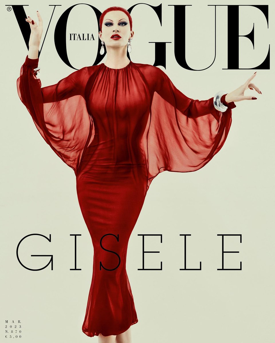 ModelsFacts's tweet photo. Gisele's Vogue UK's June 2022 cover or Vogue Italia's March 2023 one? https://t.co/oasSeRPxoc