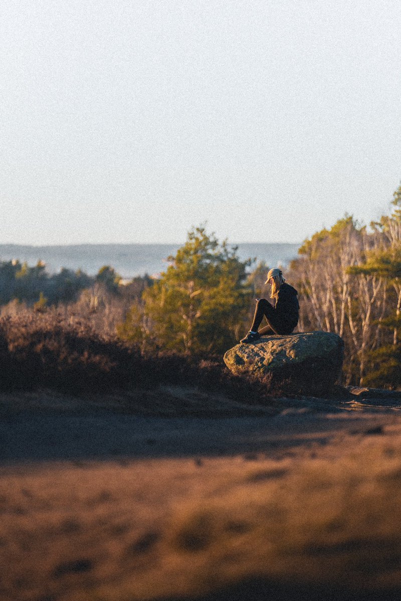 regalstudiosab's tweet photo. Taking it all in
#takingitallin #waitingforsunset #waitingforsomethingbetter #themoment #goldenhourphotography #needingamoment #takingamoment #outinnature #breathinginnature #ramberget #gothenburg https://t.co/HcmK2PiJej